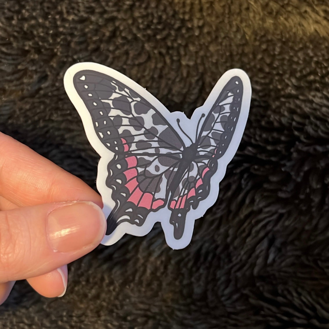 Ku-sommerfugl image 1